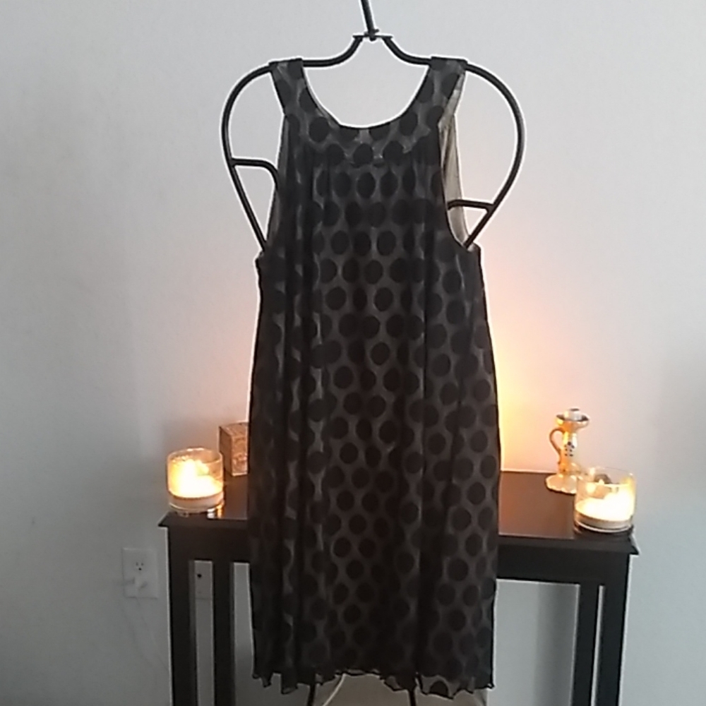 Dress - Picture 2 of 4